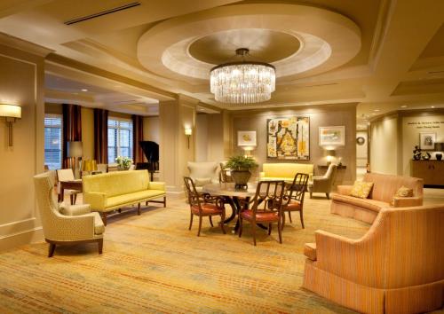 wolkis-high-res-interior-lobby-min